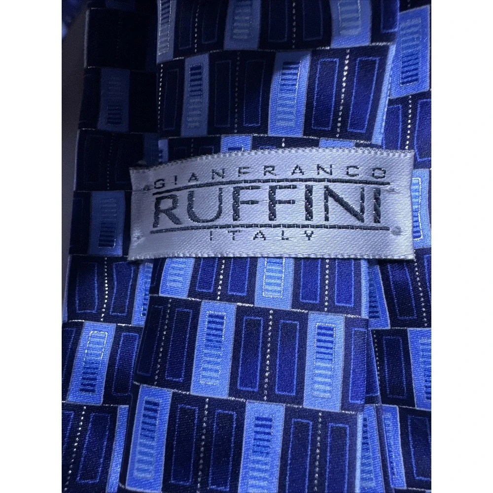 Gianfranco Ruffini italy measures hue